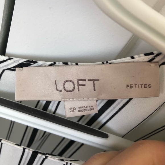 Striped Button-back Blouse - Picture 3 of 5